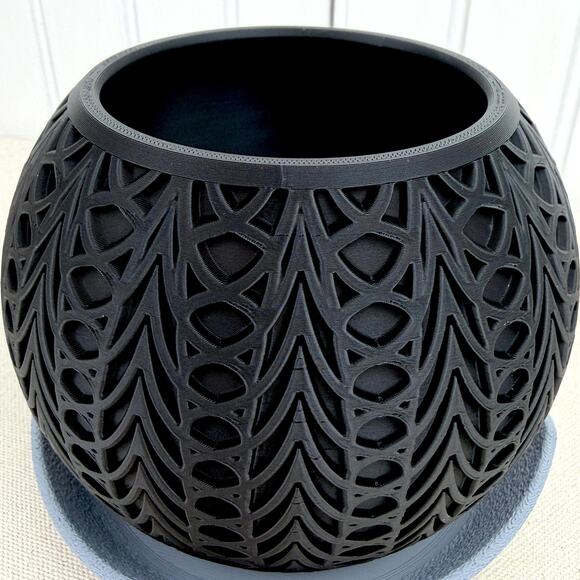 The Fusion Planter, Indoor Flower Pot, Tabletop Planter, Lattice Pattern - Picture 5 of 12